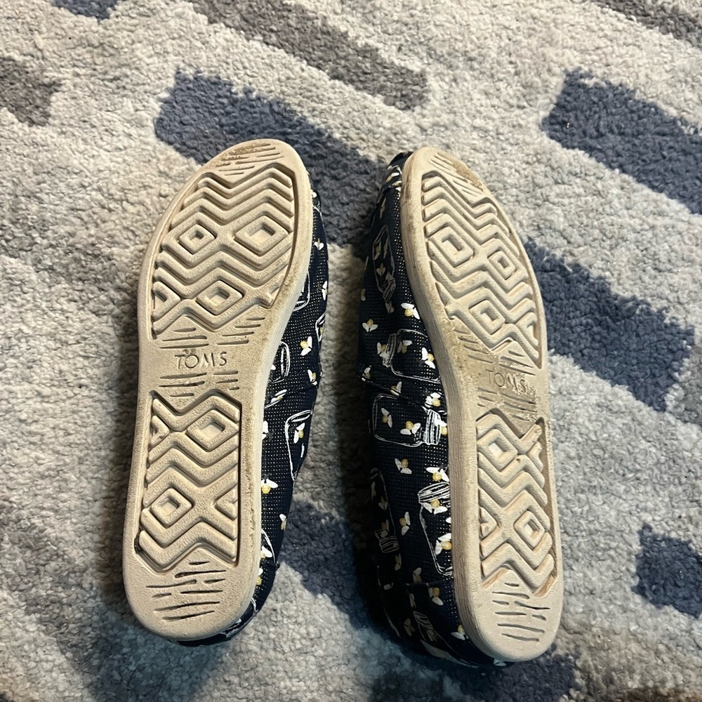 Toms Black and Yellow Bee Print Slip-Ons - Picture 5 of 6